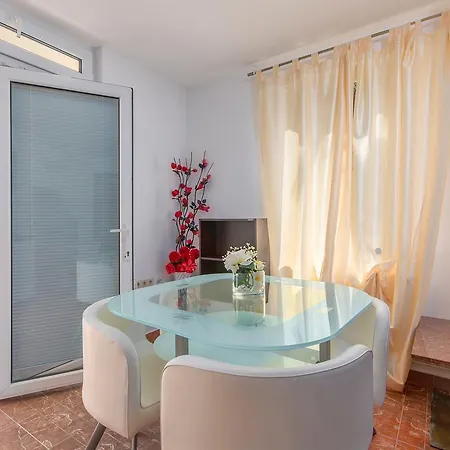 Guest house App. Palokaj